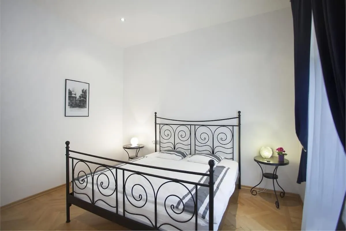 Charles Bridge Apartment Praha Česká republika
